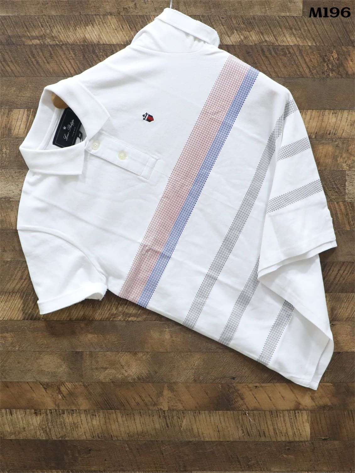 White collared Tshirt